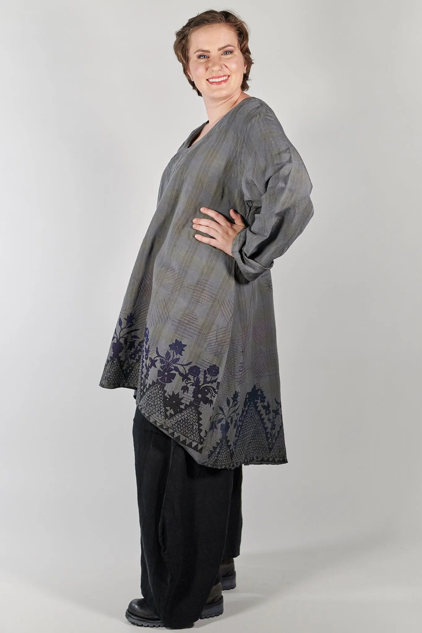 2238 Long Tunic Graycious Botanicals-P