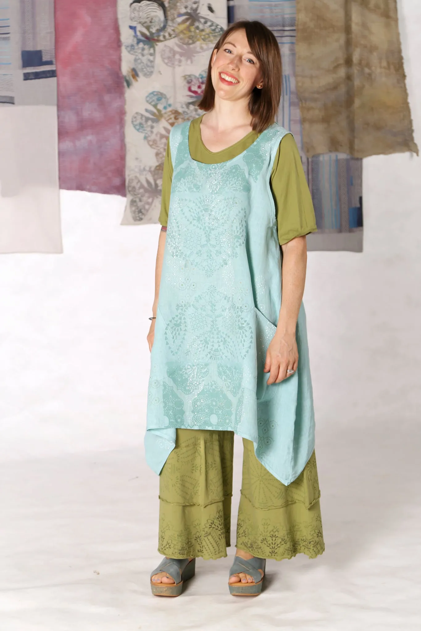 6182 Linen Pinafore Mint-P
