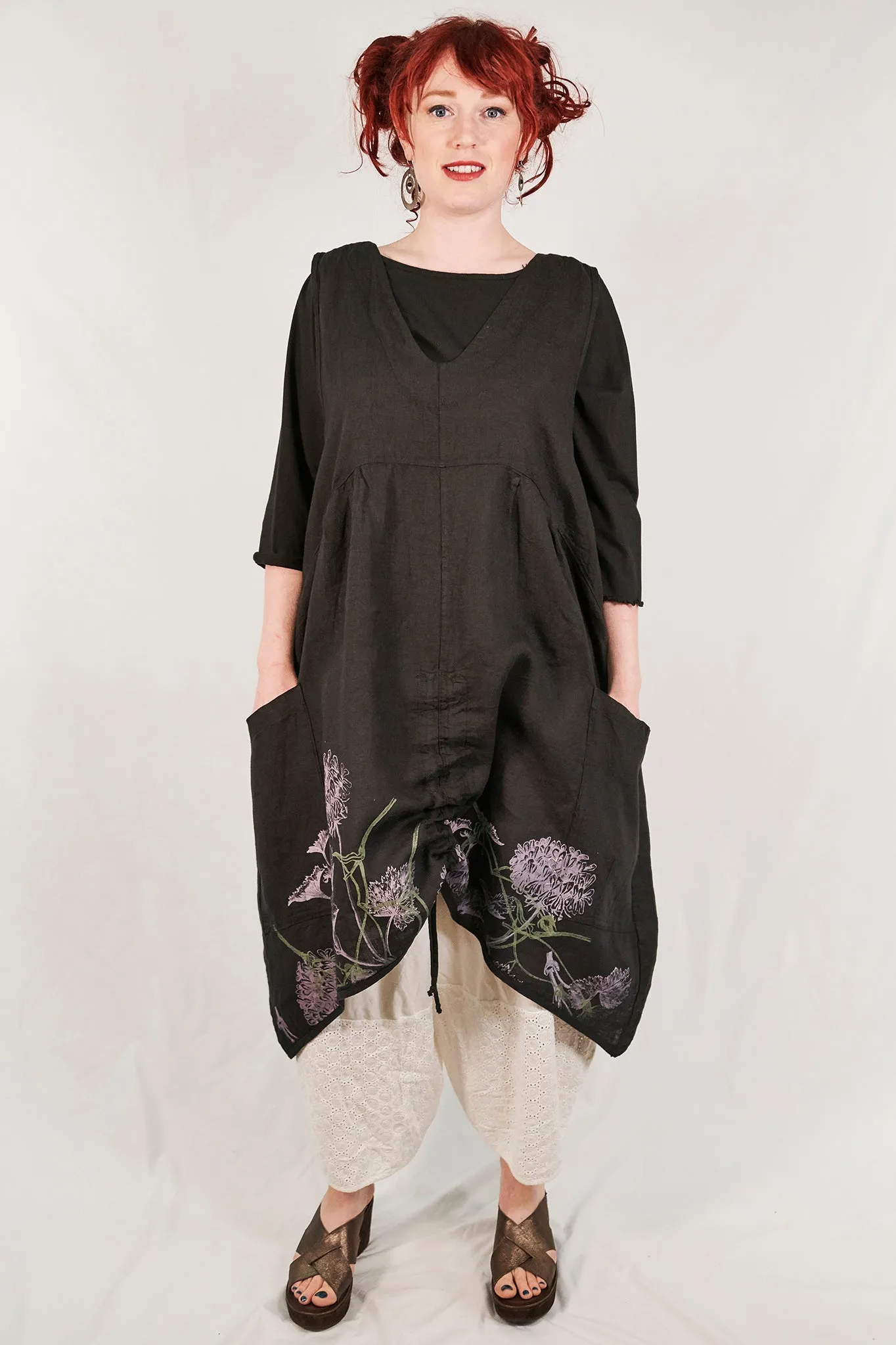 6204-Long Cottage Jumper Black -Delicate Botanical
