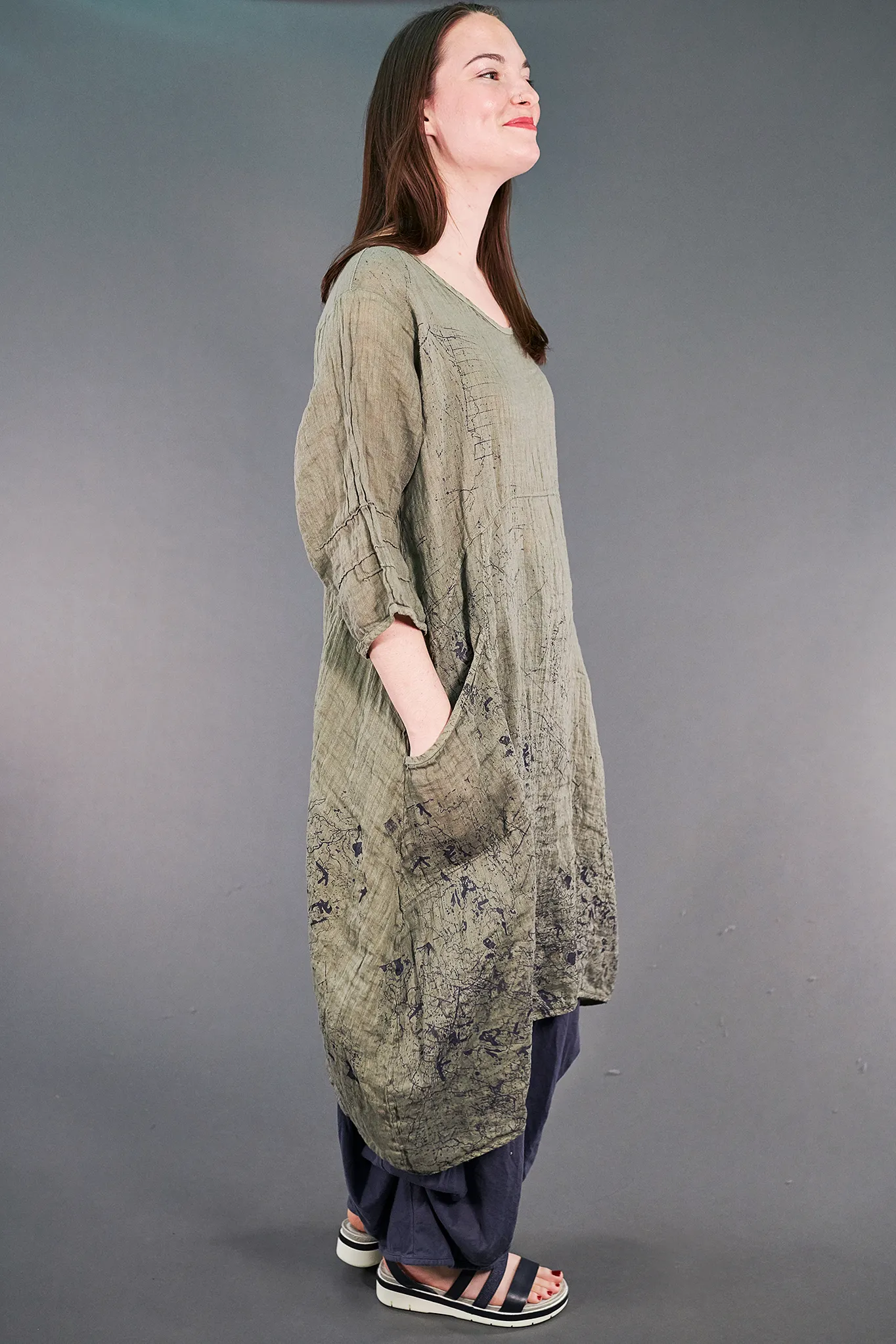 7114 Wave Dress Lichen-P