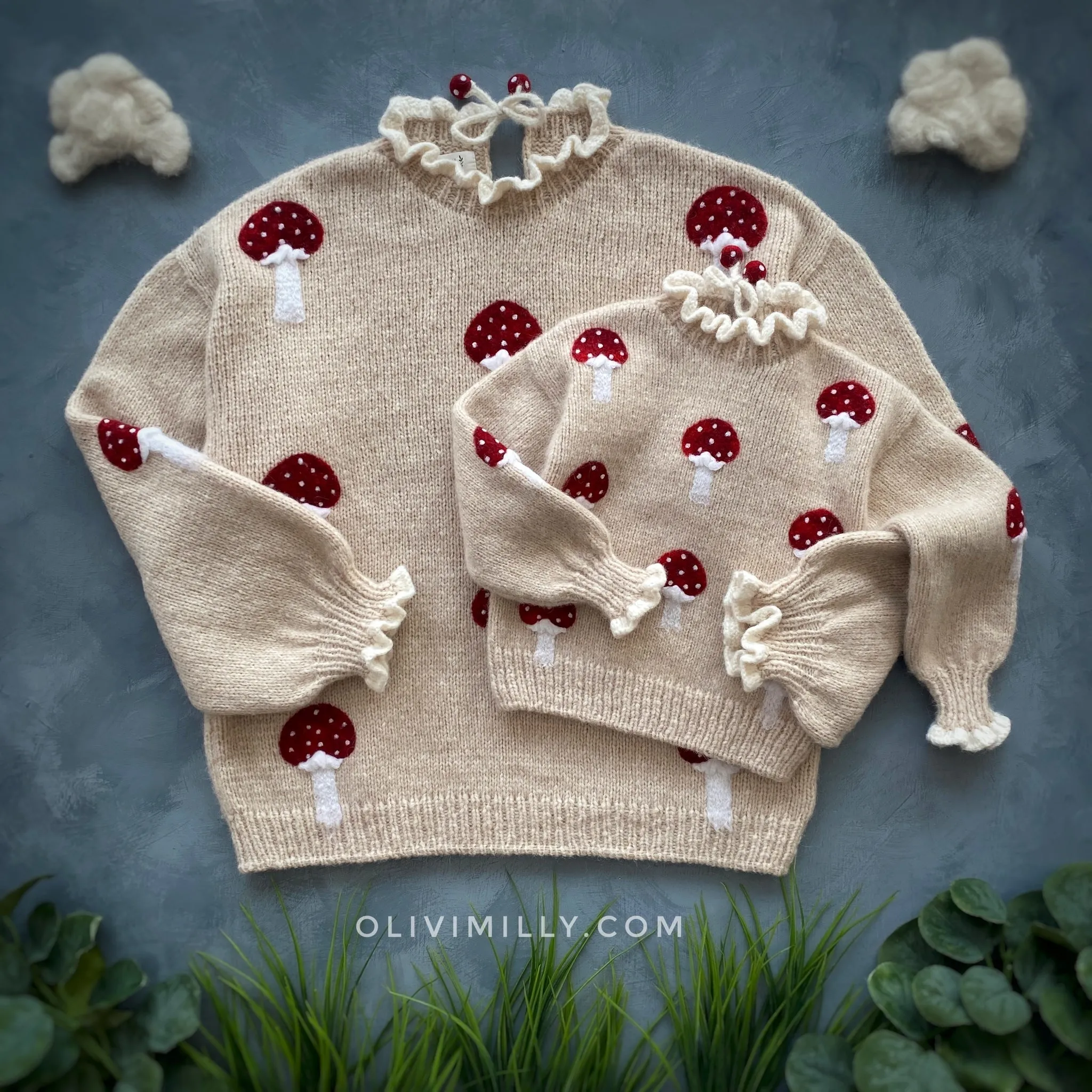 Adult Mushrooms pullover | wheat