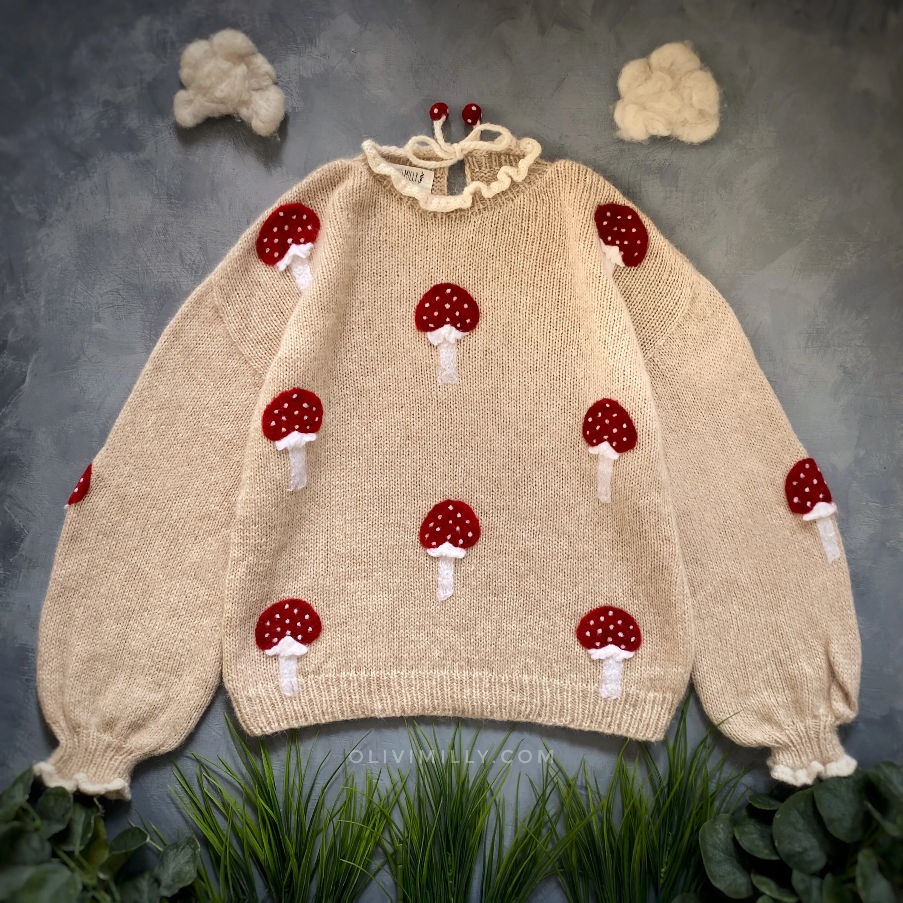 Adult Mushrooms pullover | wheat