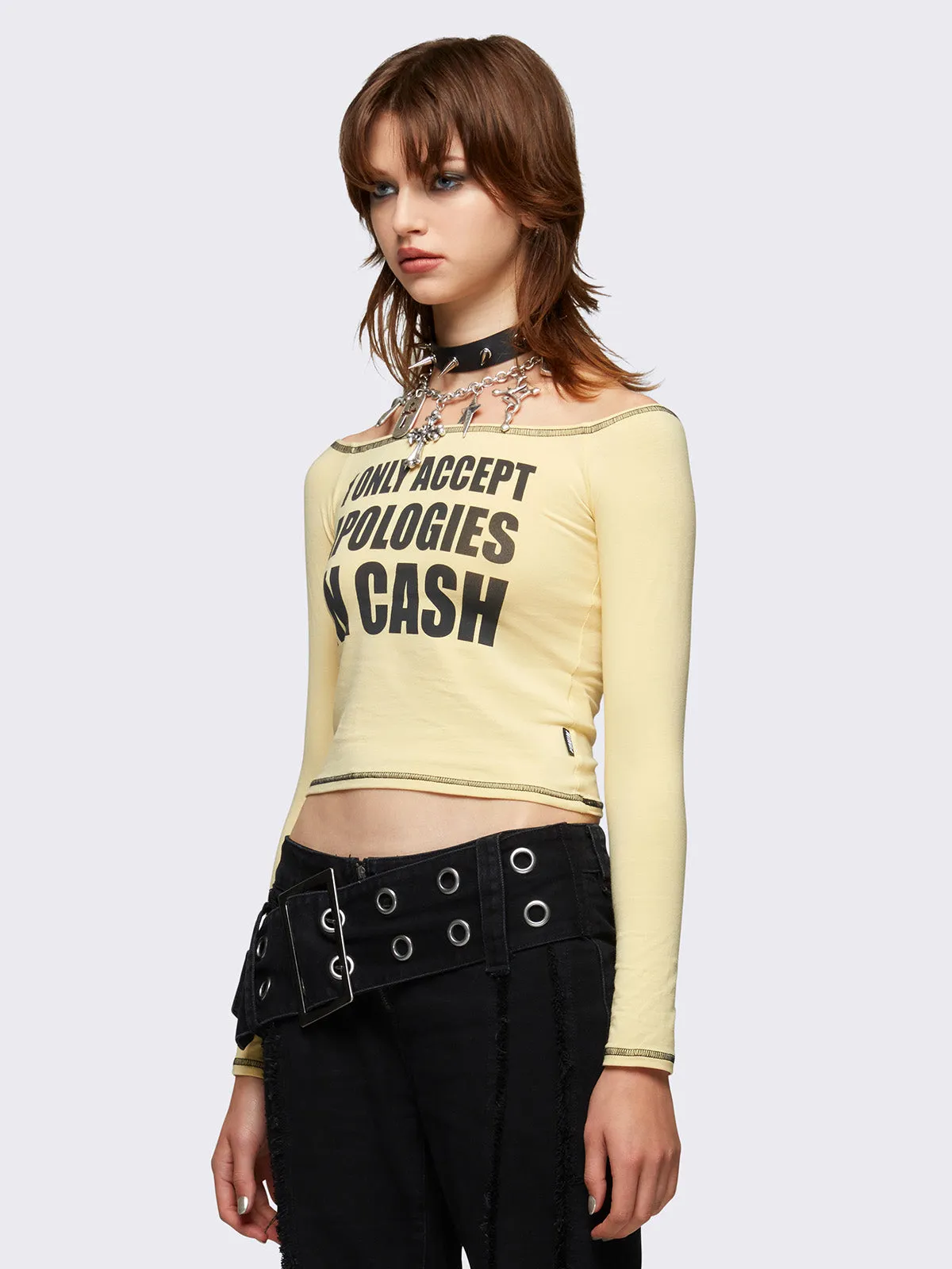 Apologie$ Off-Shoulder Top
