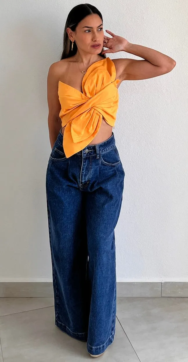 Bloom Style One-Shoulder Crop Top