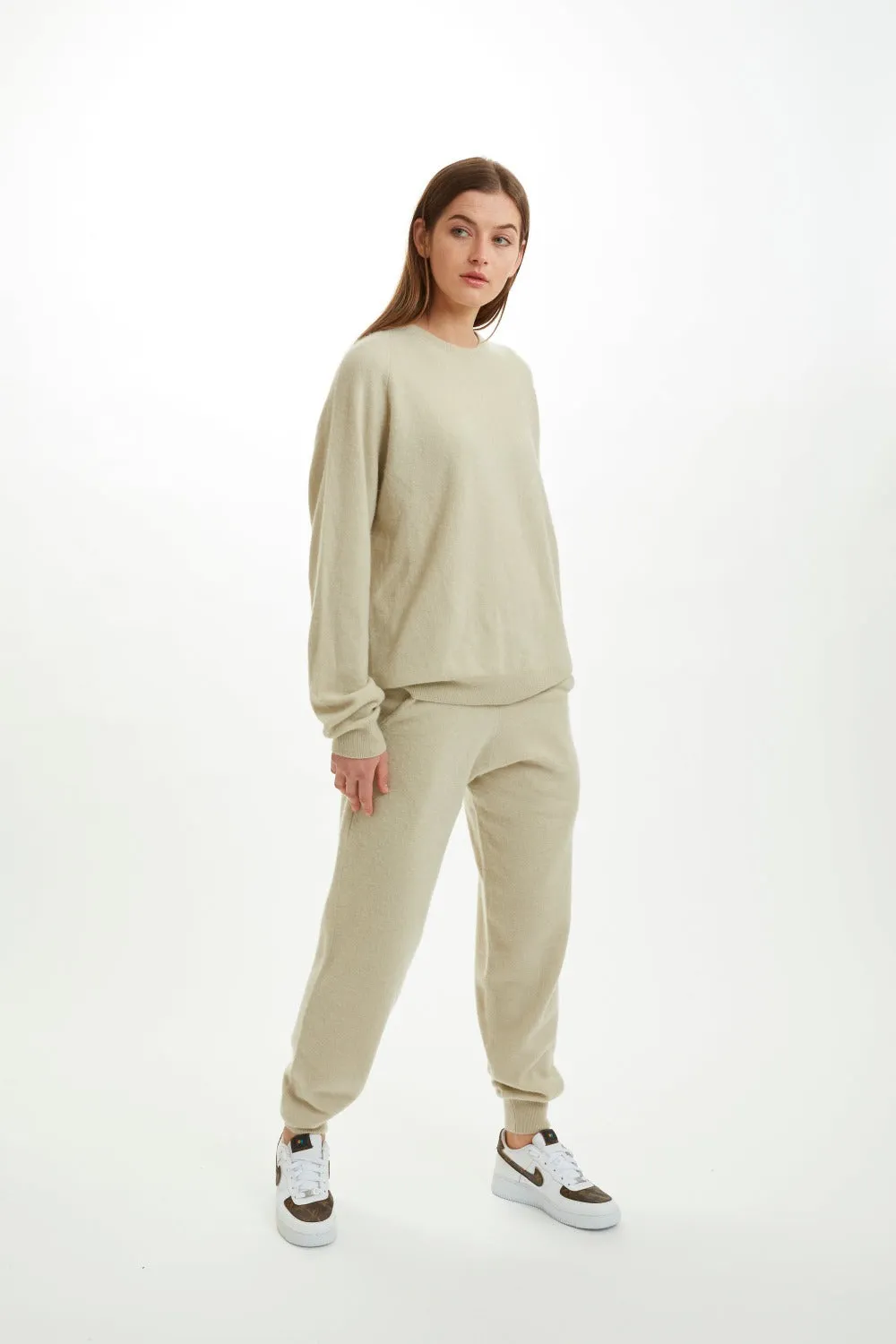 Boyfriend R-Neck Sweater