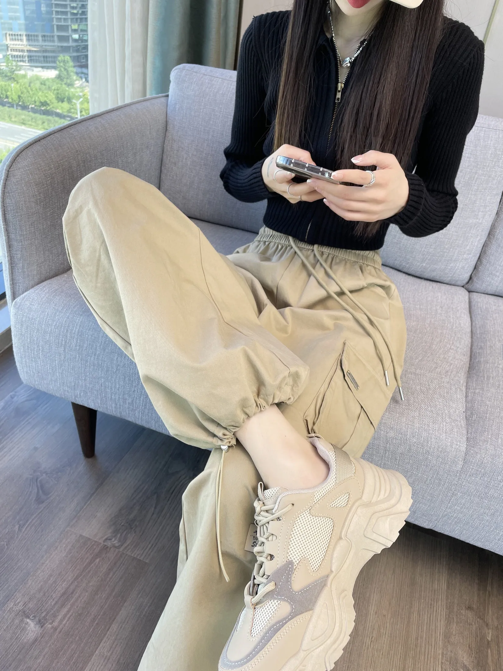 Breathable Solid Color Cargo Pants with Comfort and Drawstring Cuffs