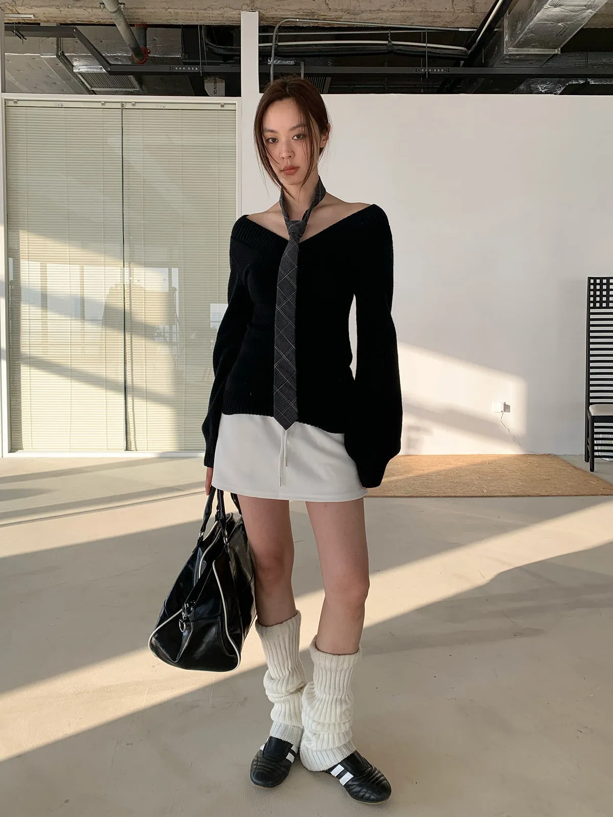 Color V-Neck Waist Knitwear Top