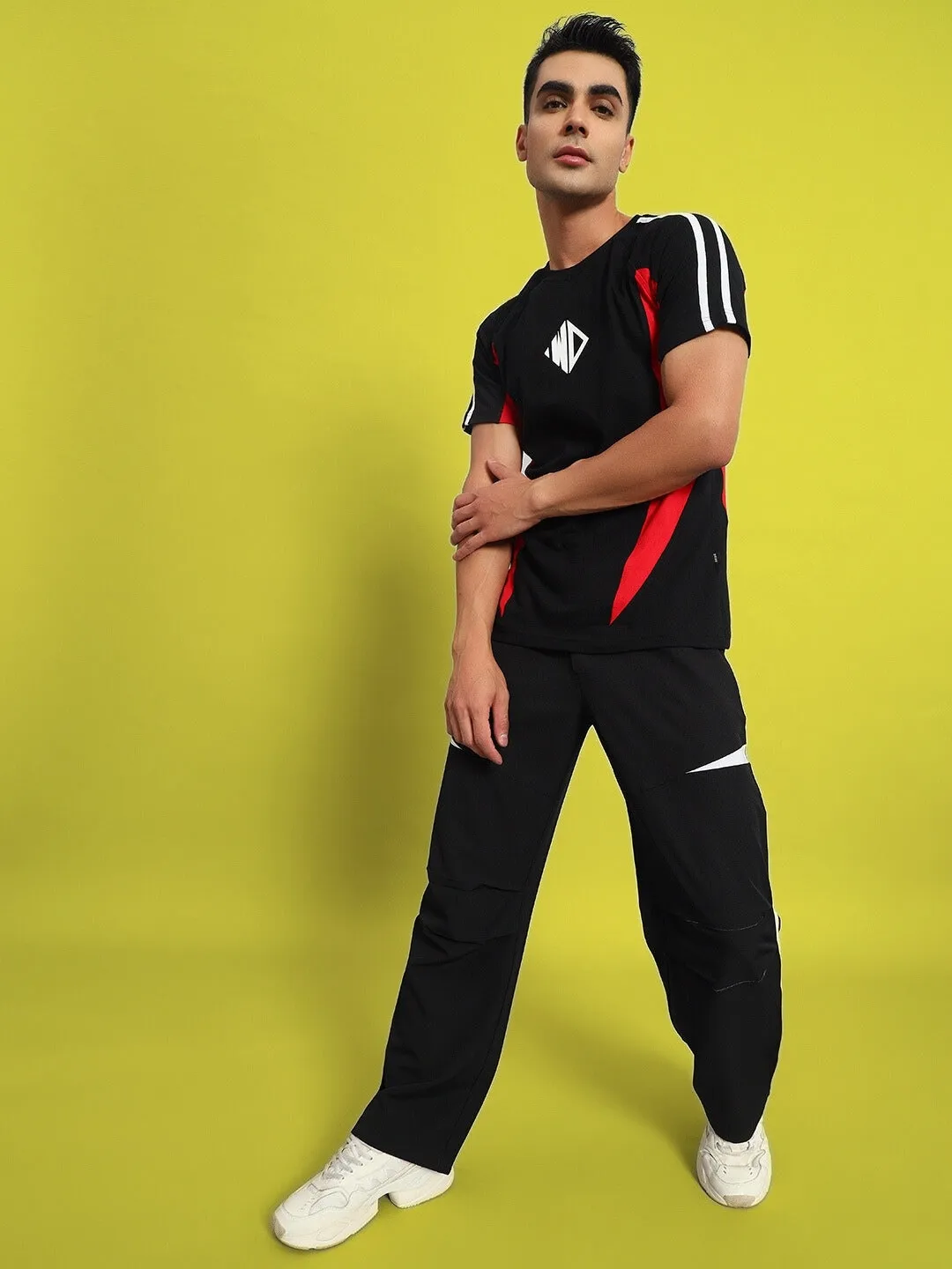 Drove Relaxed Fit Cargo Pants (Black)