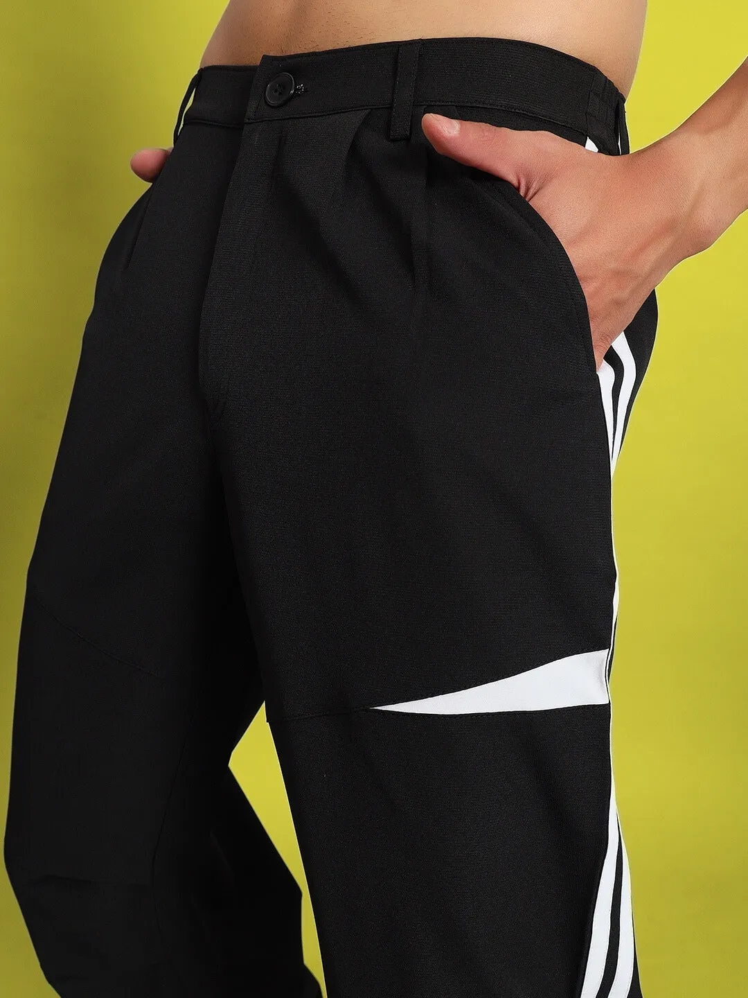 Drove Relaxed Fit Cargo Pants (Black)
