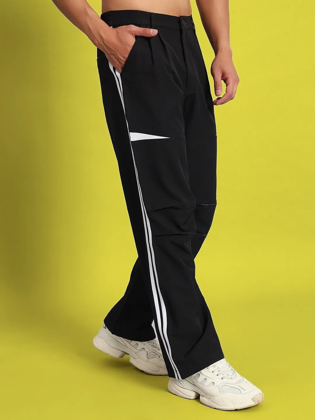 Drove Relaxed Fit Cargo Pants (Black)
