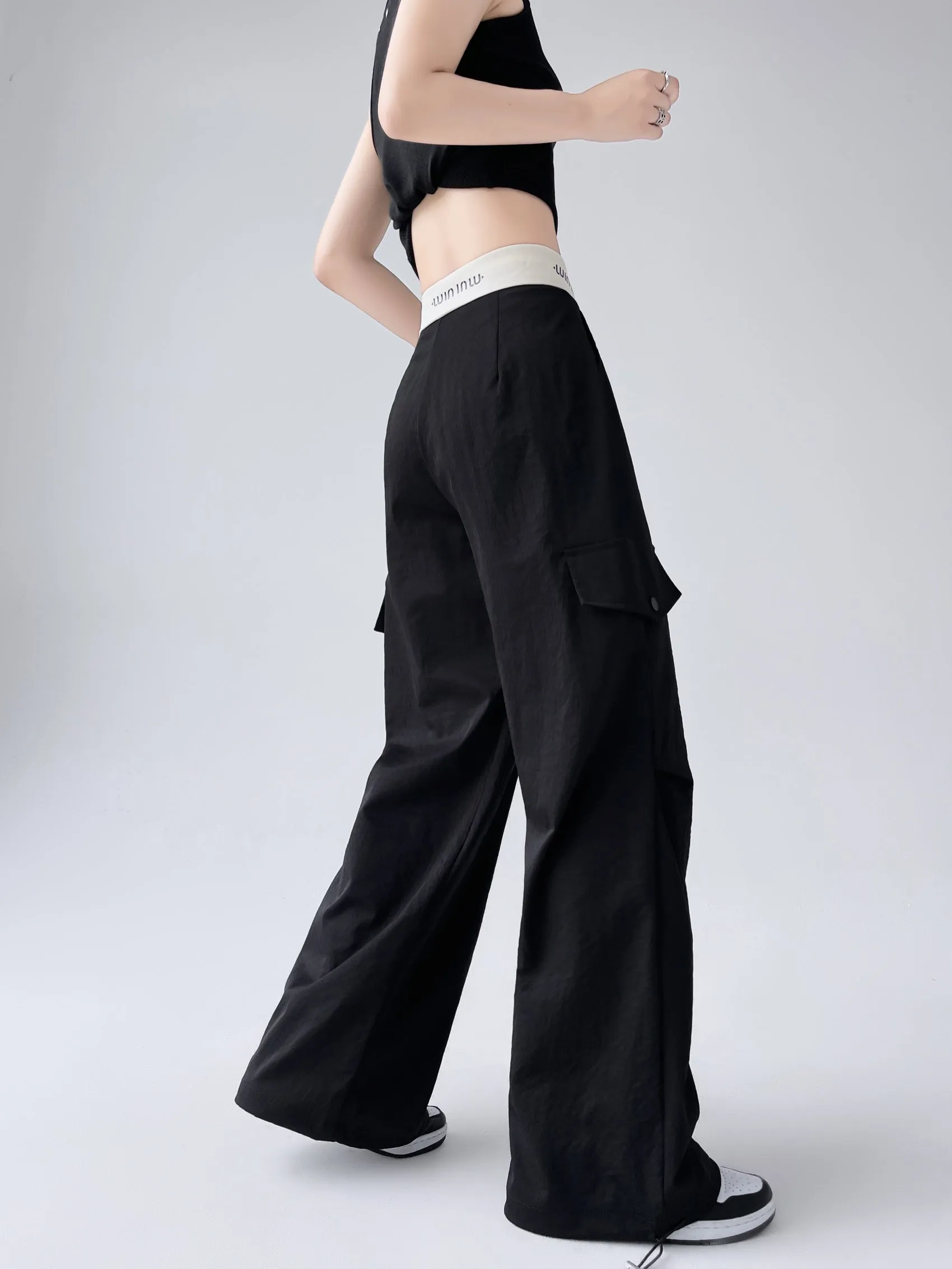 Fashionable Solid Wide Leg Cargo Pant Designed for Comfort and Movement