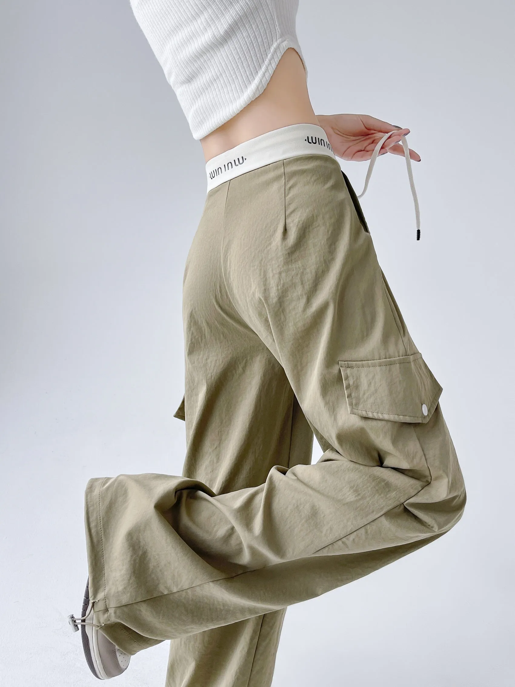 Fashionable Solid Wide Leg Cargo Pant Designed for Comfort and Movement