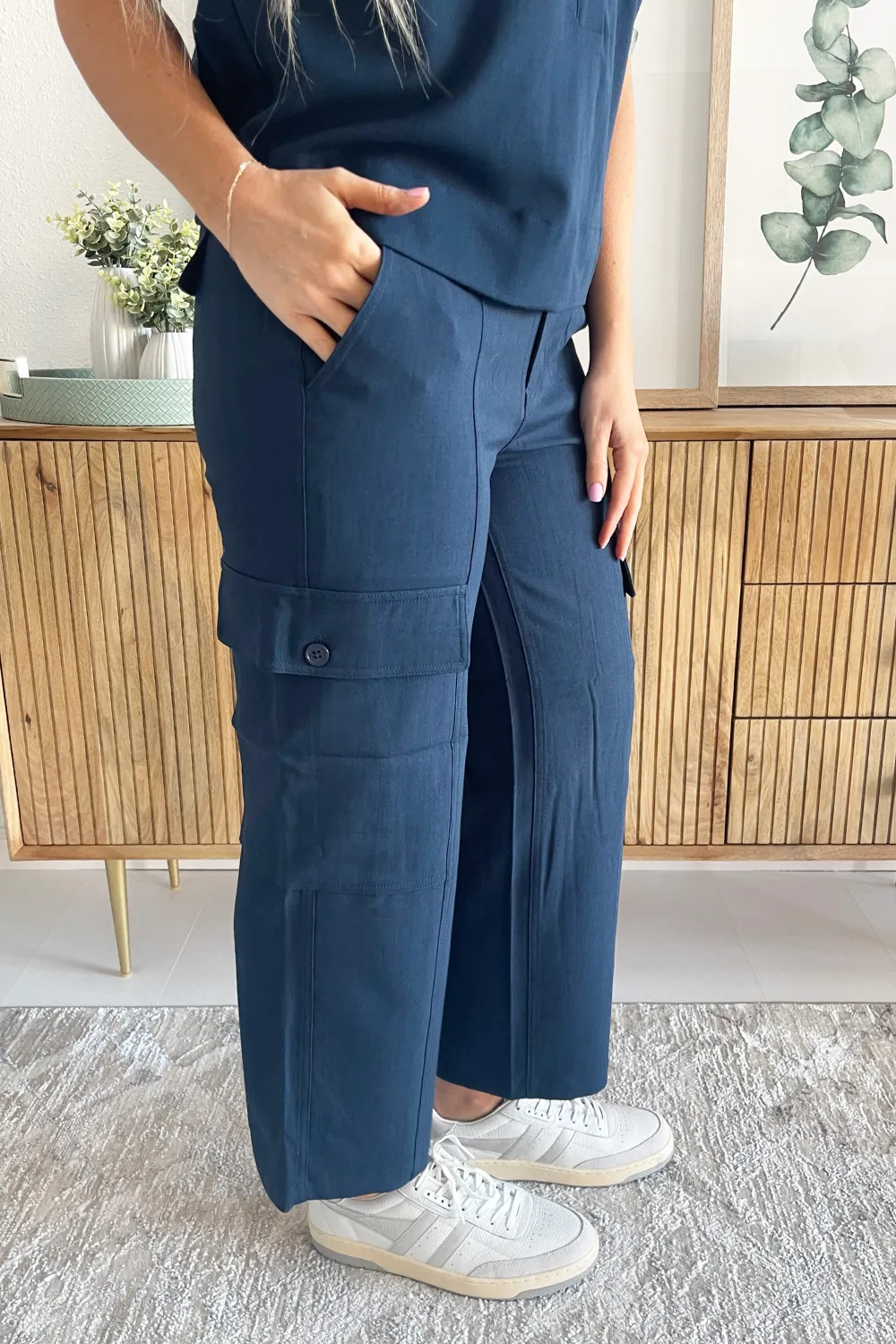 Hi-Rise Cargo Crop Straight 26" ins