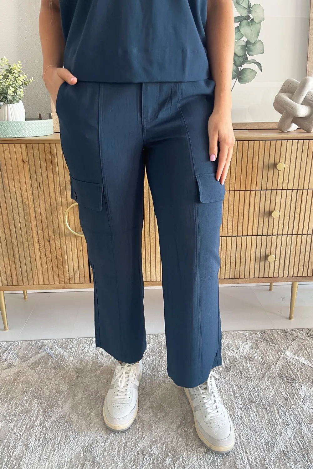 Hi-Rise Cargo Crop Straight 26" ins