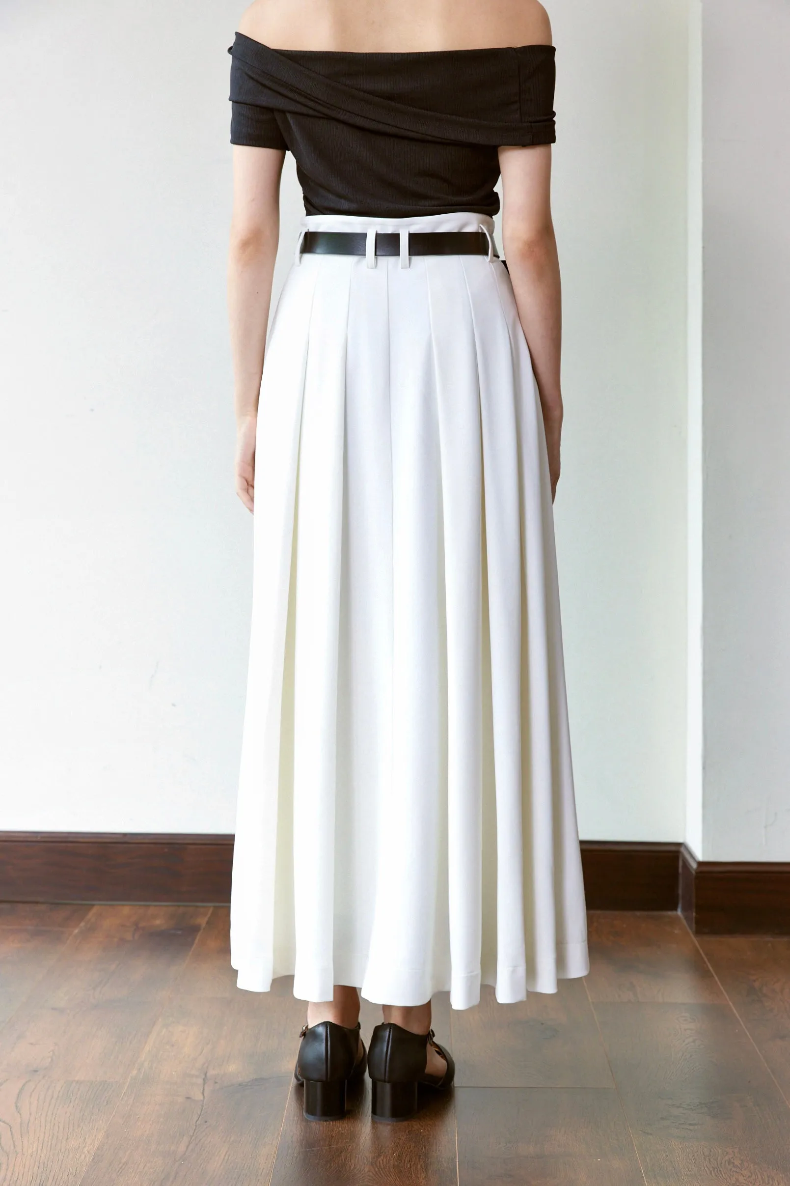 Intention Acetate Off The Shoulder Top