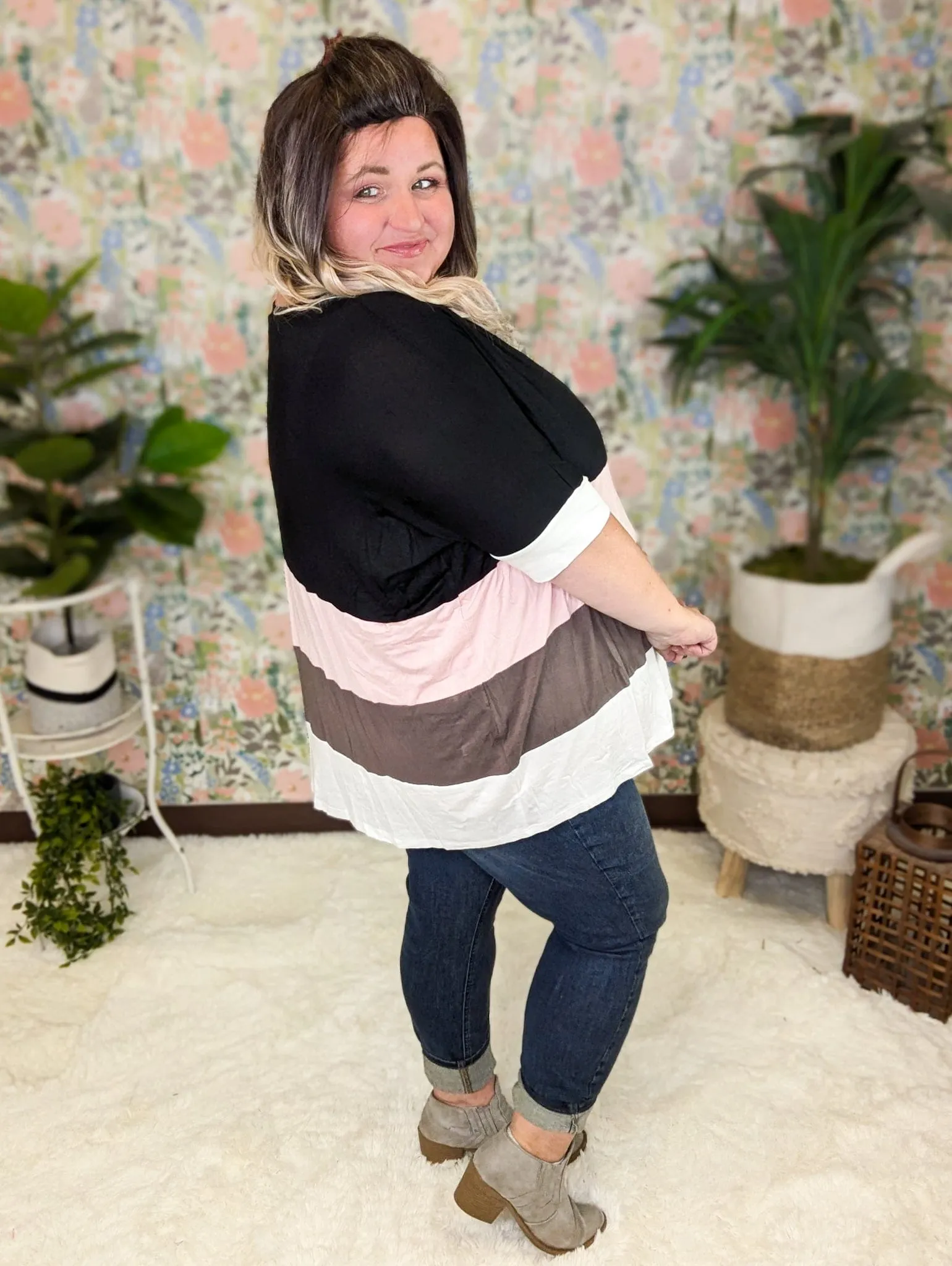Jillian Colorblock Crewneck Short Sleeve in Dark Neapolitan