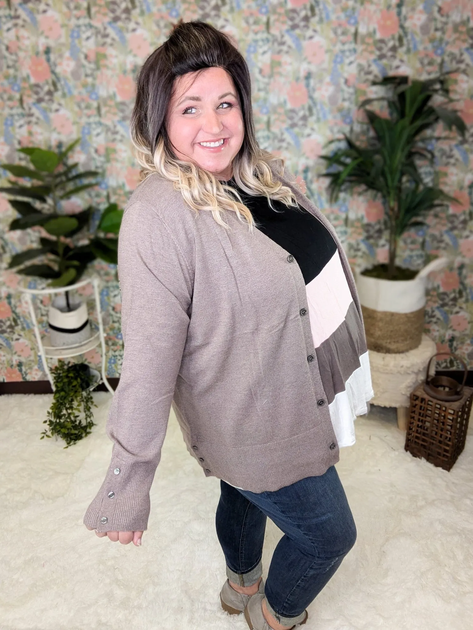 Jillian Colorblock Crewneck Short Sleeve in Dark Neapolitan