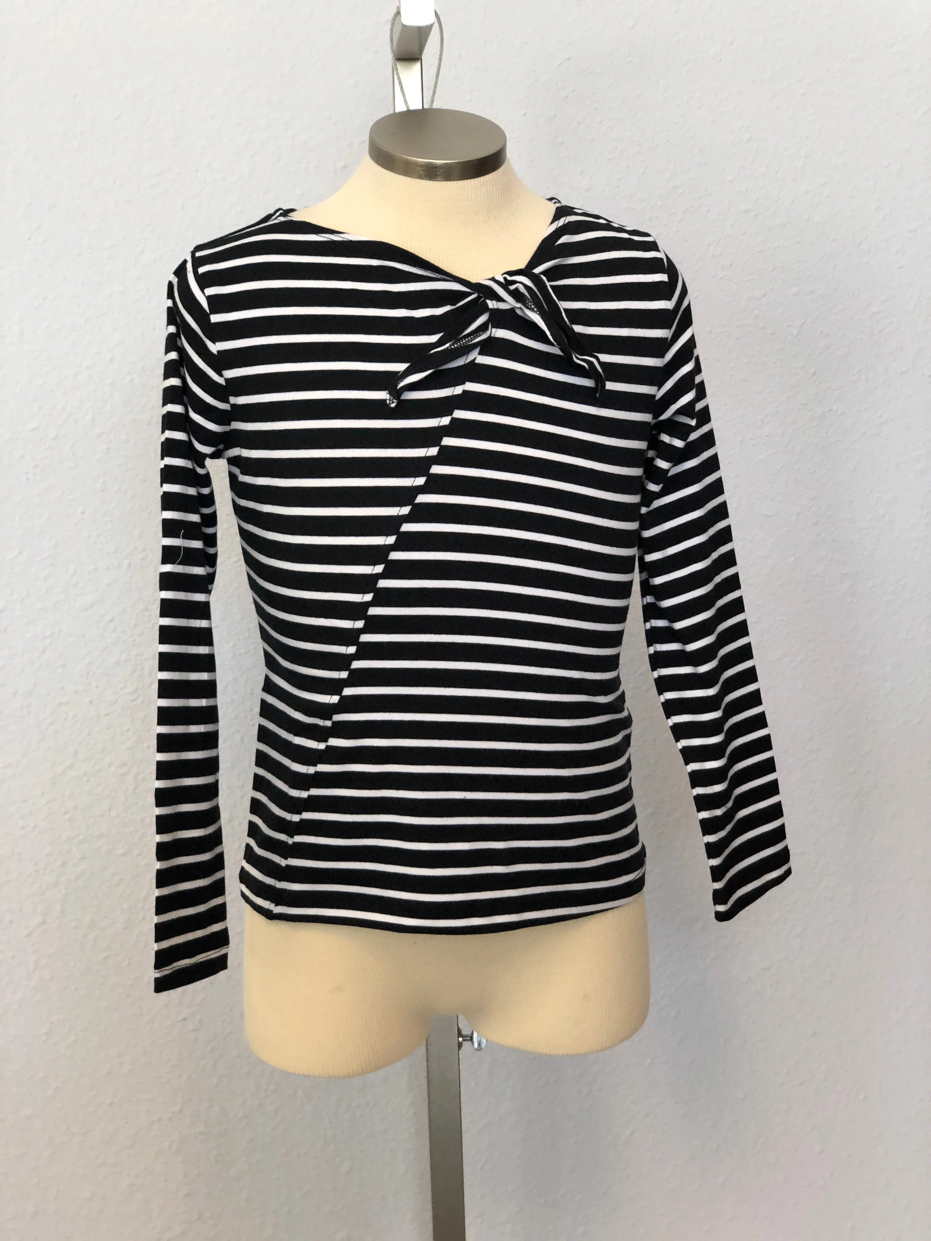 K STRIPED TIE TOP