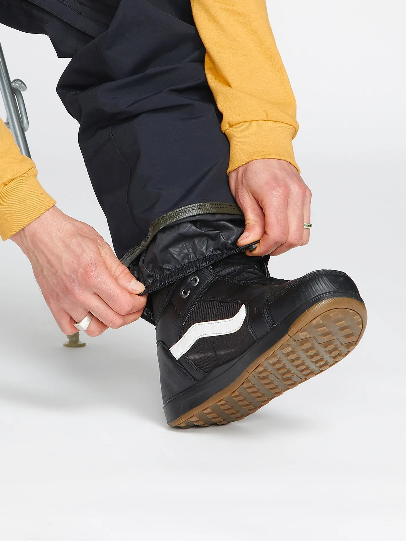 L Gore-Tex Trousers - Black