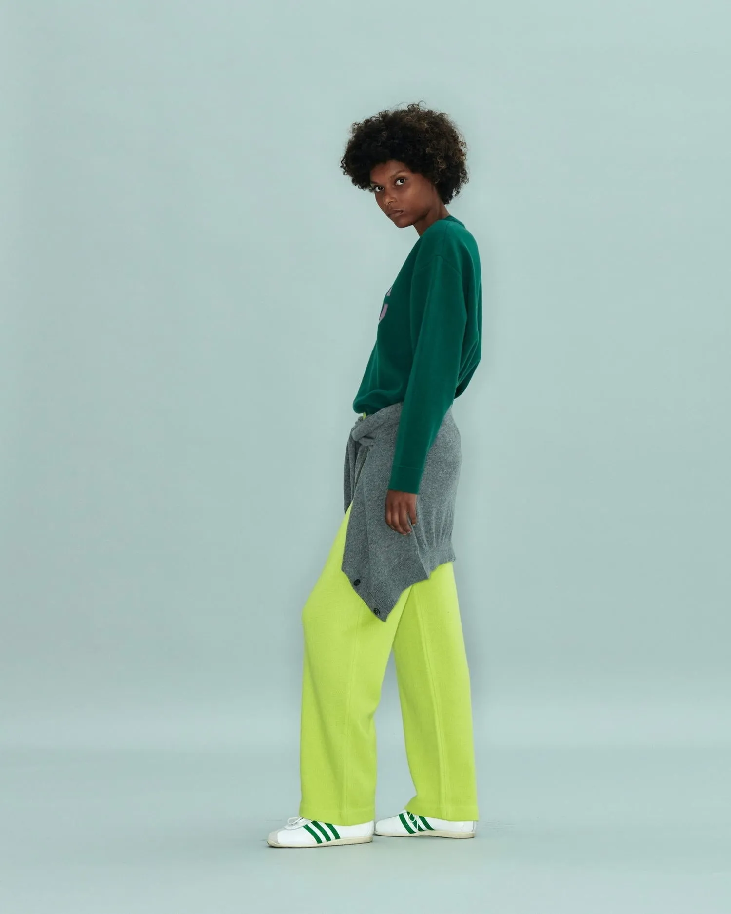 LE C V-Neck Sweater