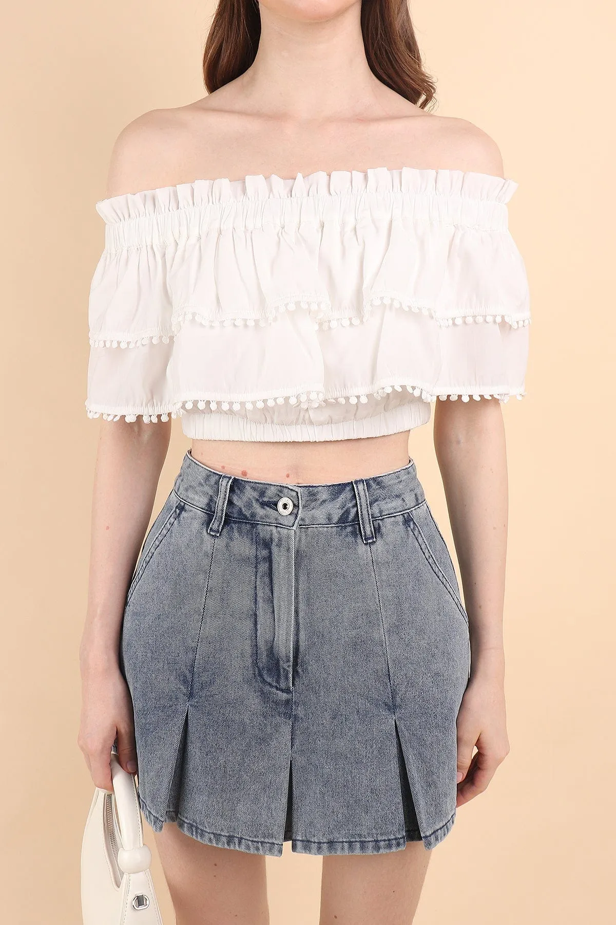 LINDSAY POM POM OFFSIE TOP IN WHITE
