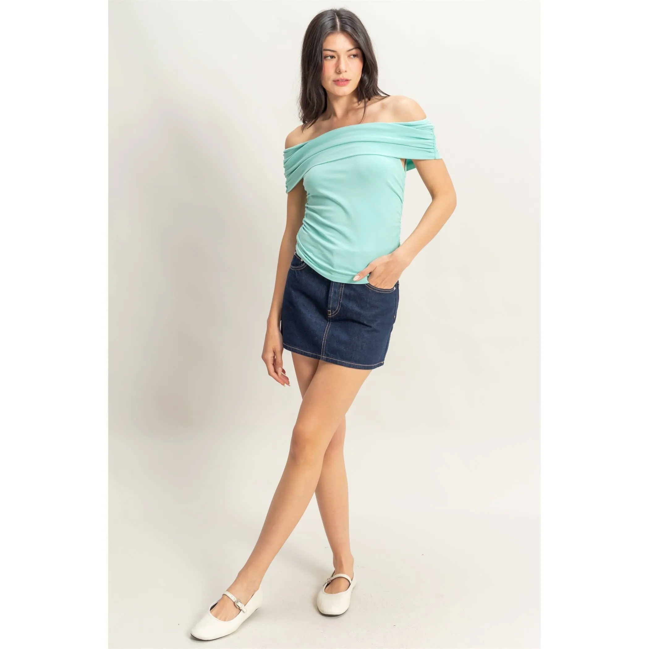Mara- Off-The-Shoulder Side Ruched Top