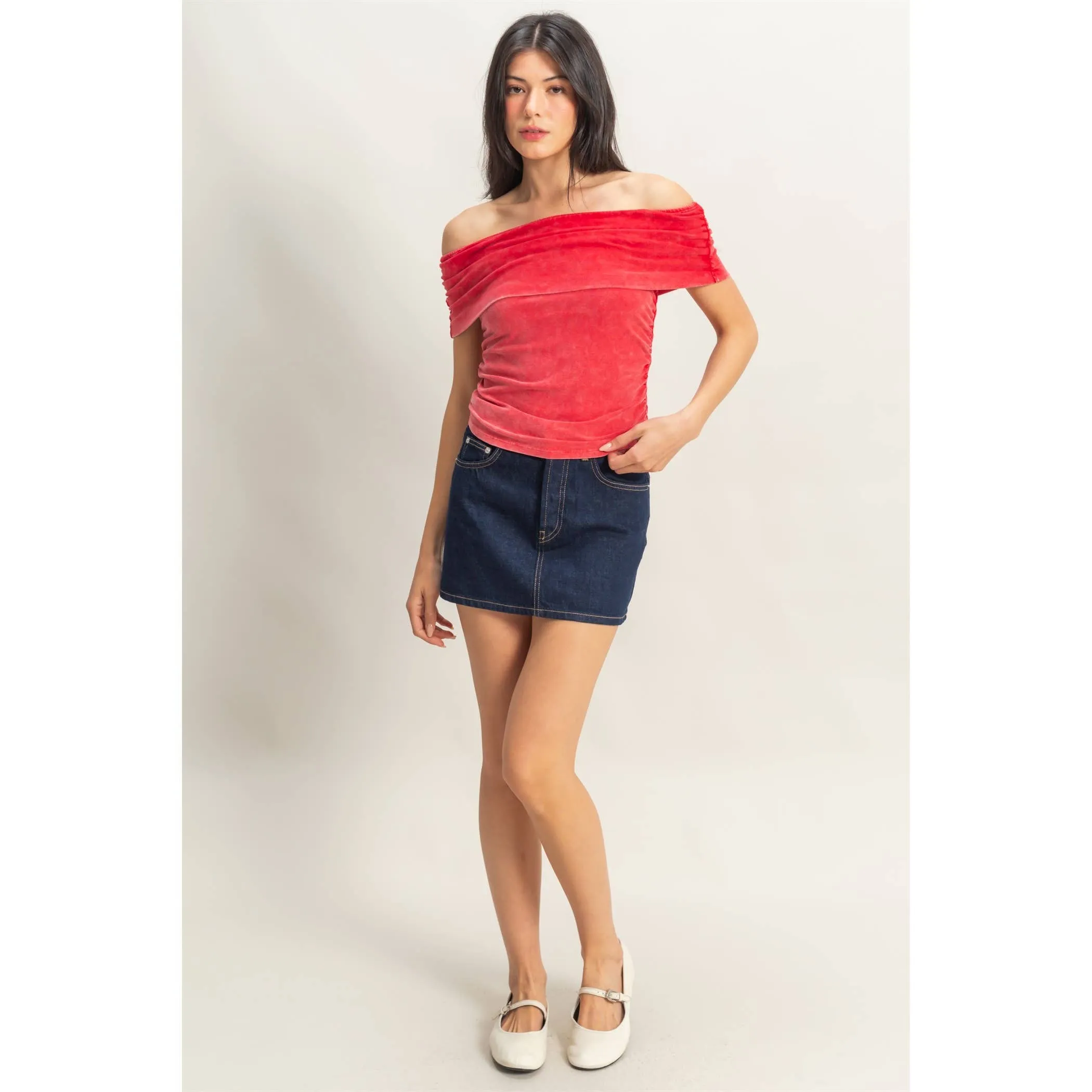 Mara- Off-The-Shoulder Side Ruched Top
