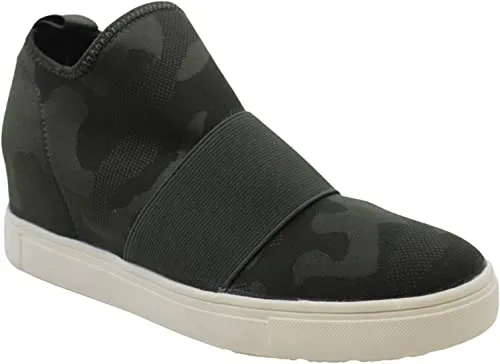Material Girl Womens Green Camouflage Cushioned Lug Sole Quila Round Toe Platform Slip On Athletic Sneakers 7 M