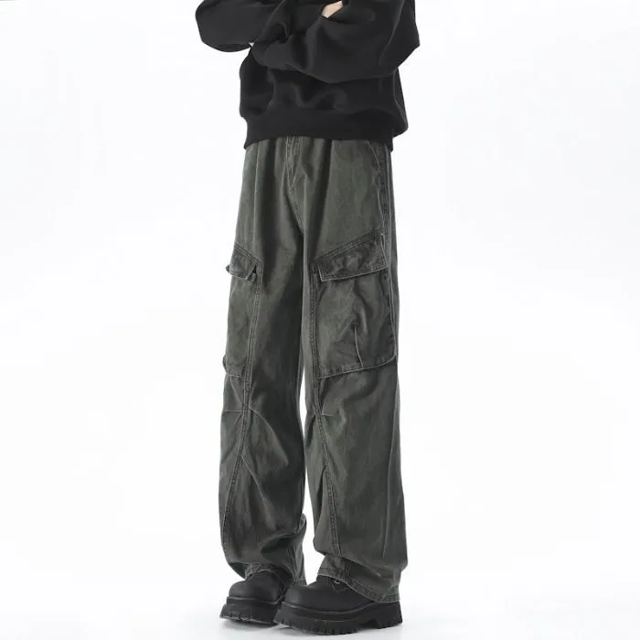 Men's Vintage Cargo Pant Featuring Wrinkle-Free Fabric and Loose Fit
