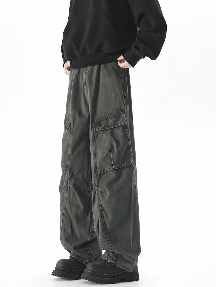 Men's Vintage Cargo Pant Featuring Wrinkle-Free Fabric and Loose Fit
