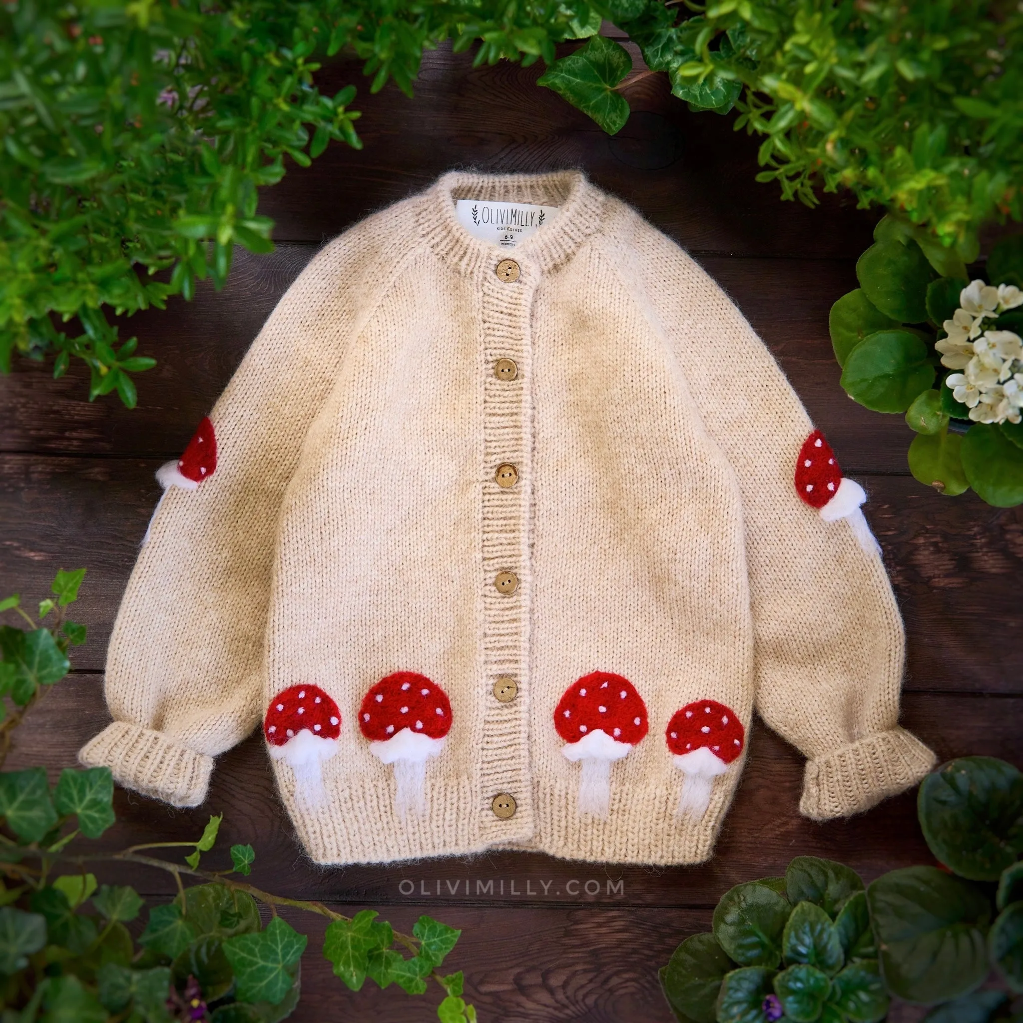 Mushrooms cardigan | wheat