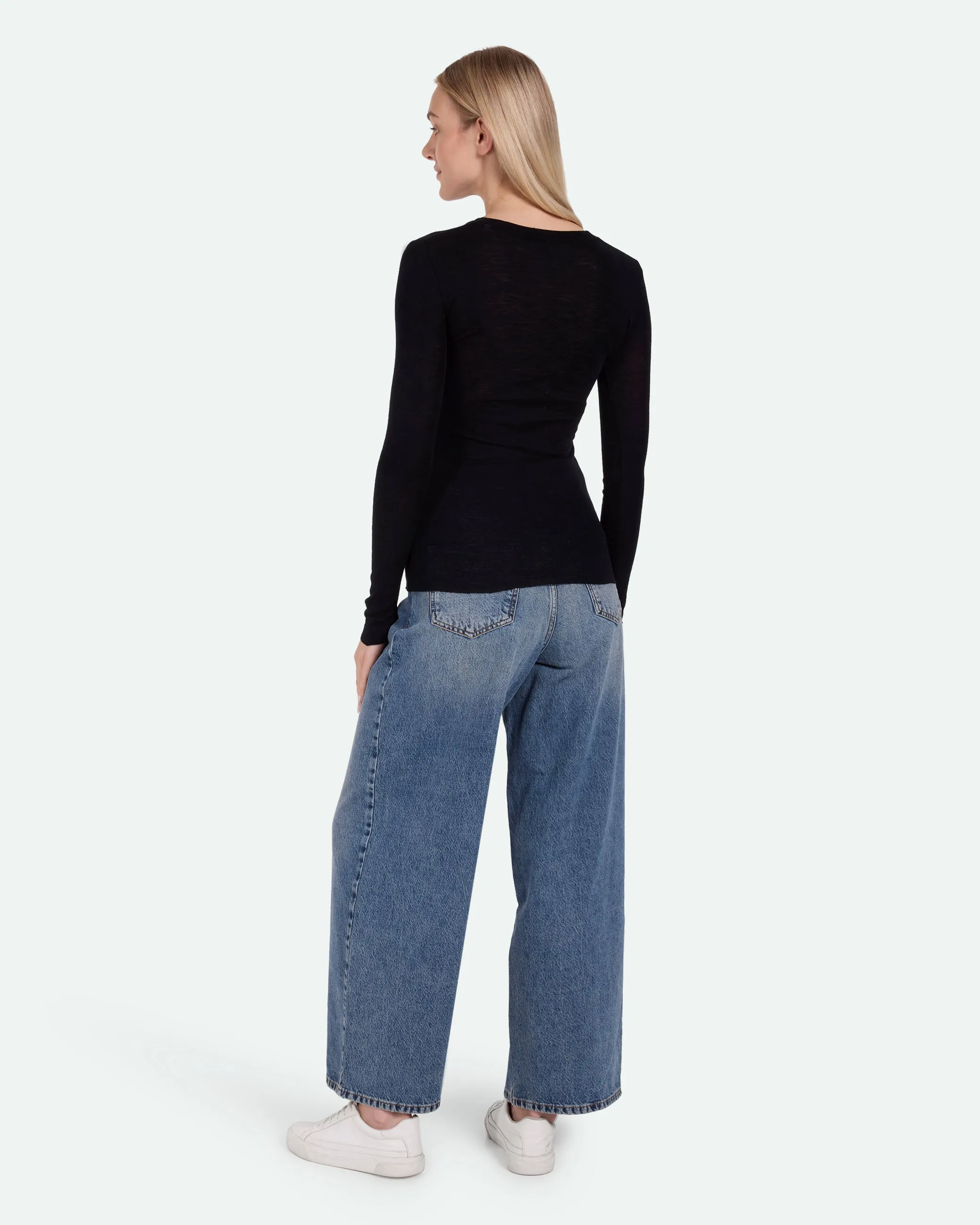 Natashas long sleeved t-shirt 3736 - Black