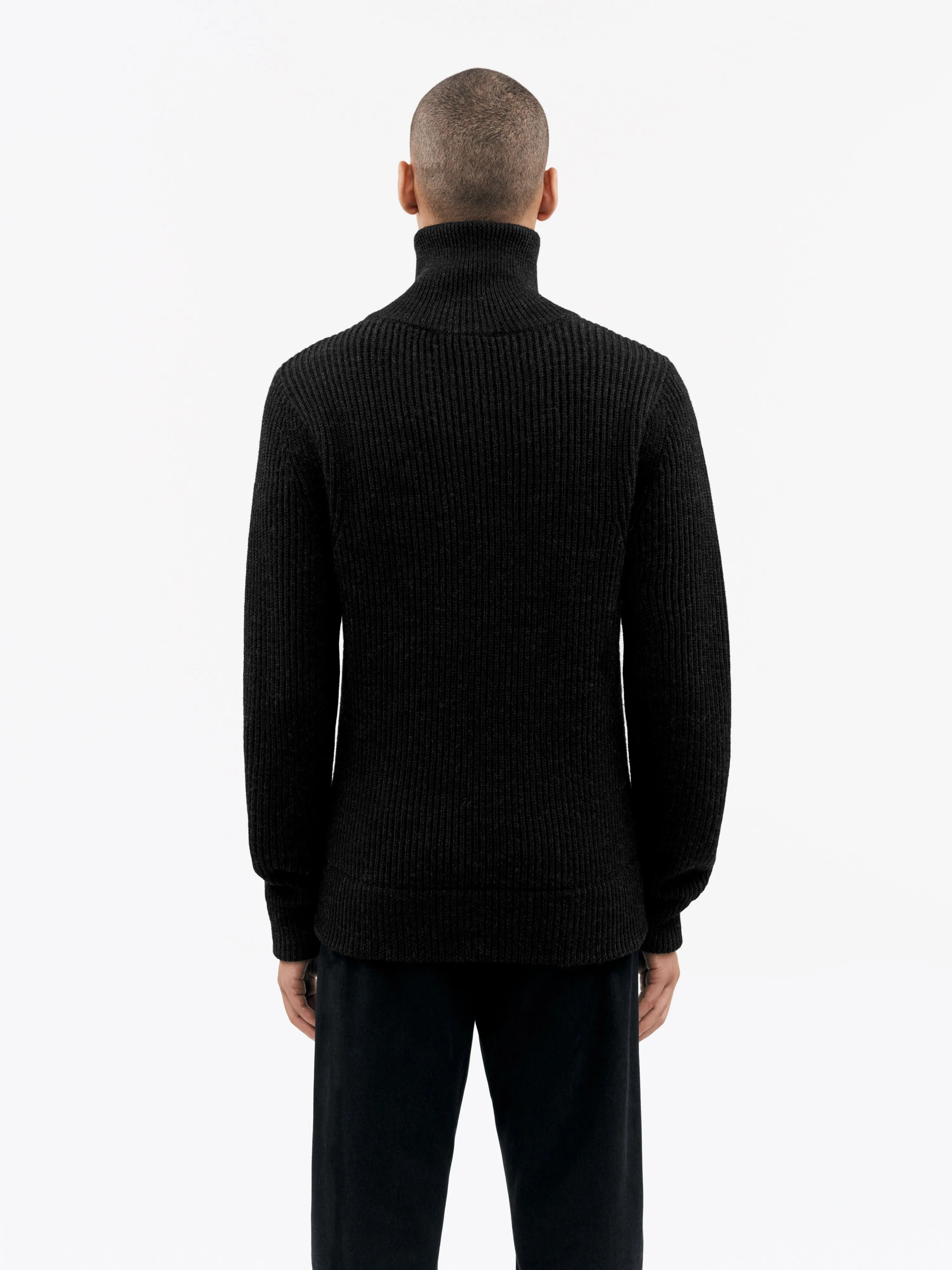 Nymanx Cardigan in Black