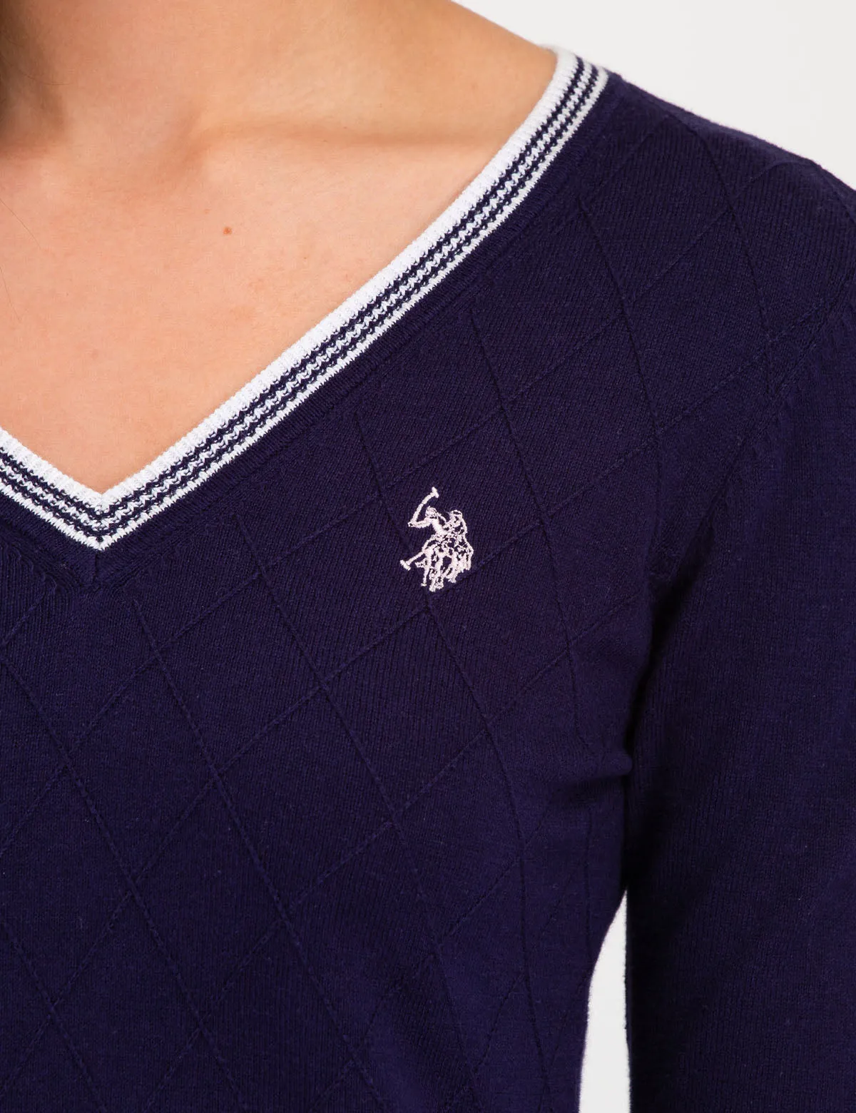 POINTELLE V-NECK SWEATER