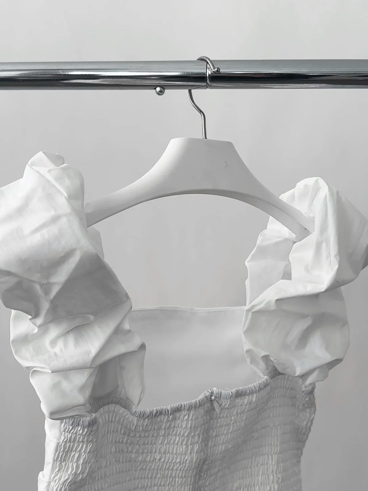 puff sleeve off-shoulder
