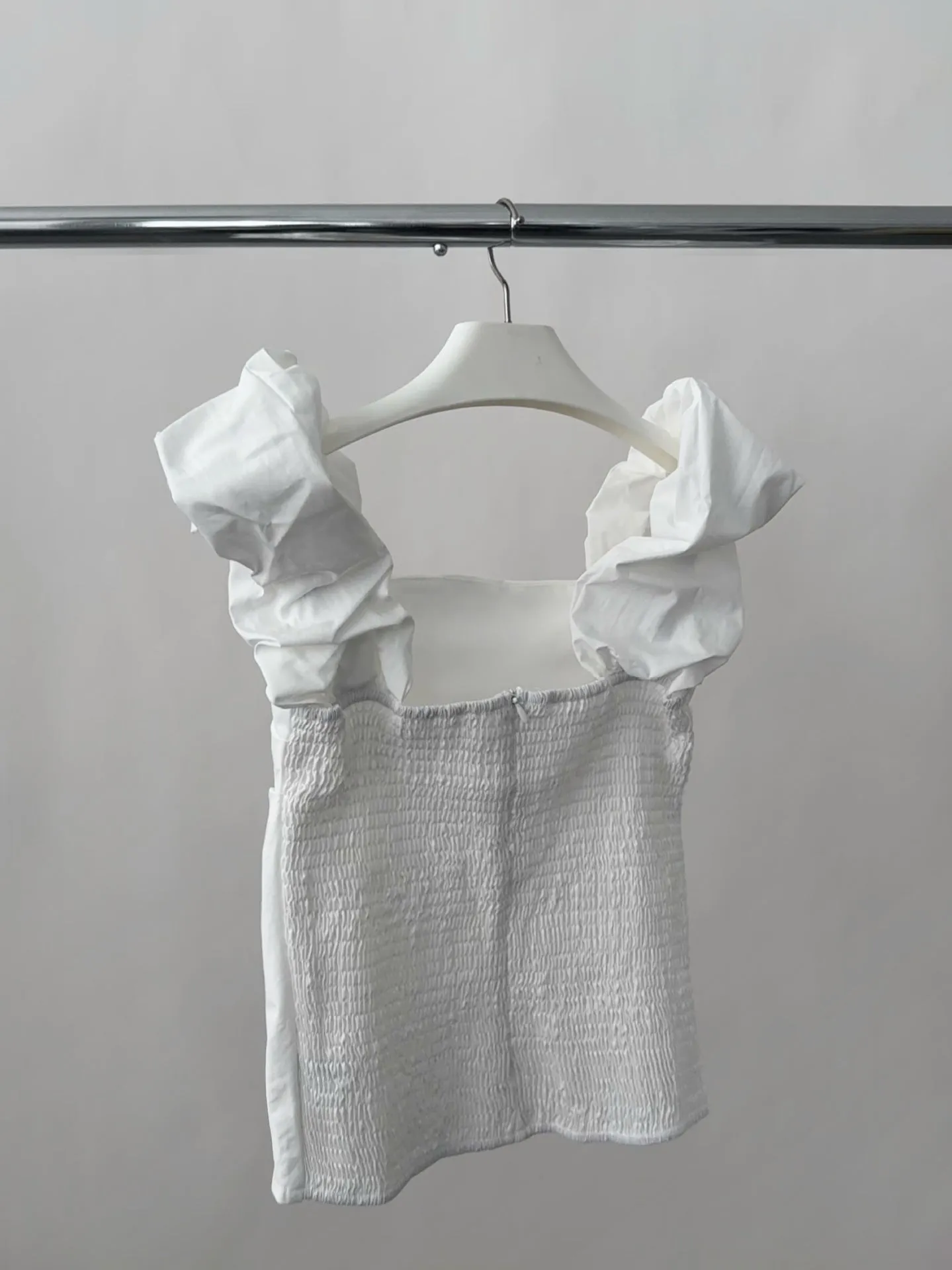 puff sleeve off-shoulder