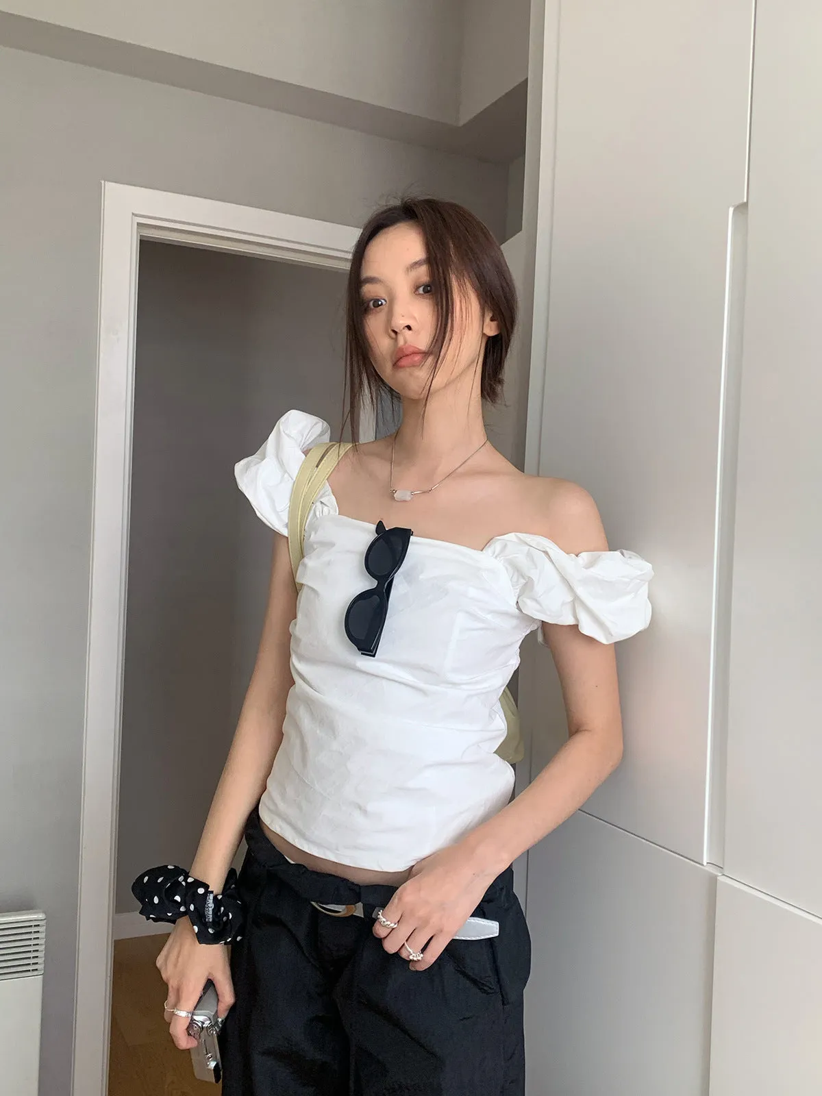 puff sleeve off-shoulder