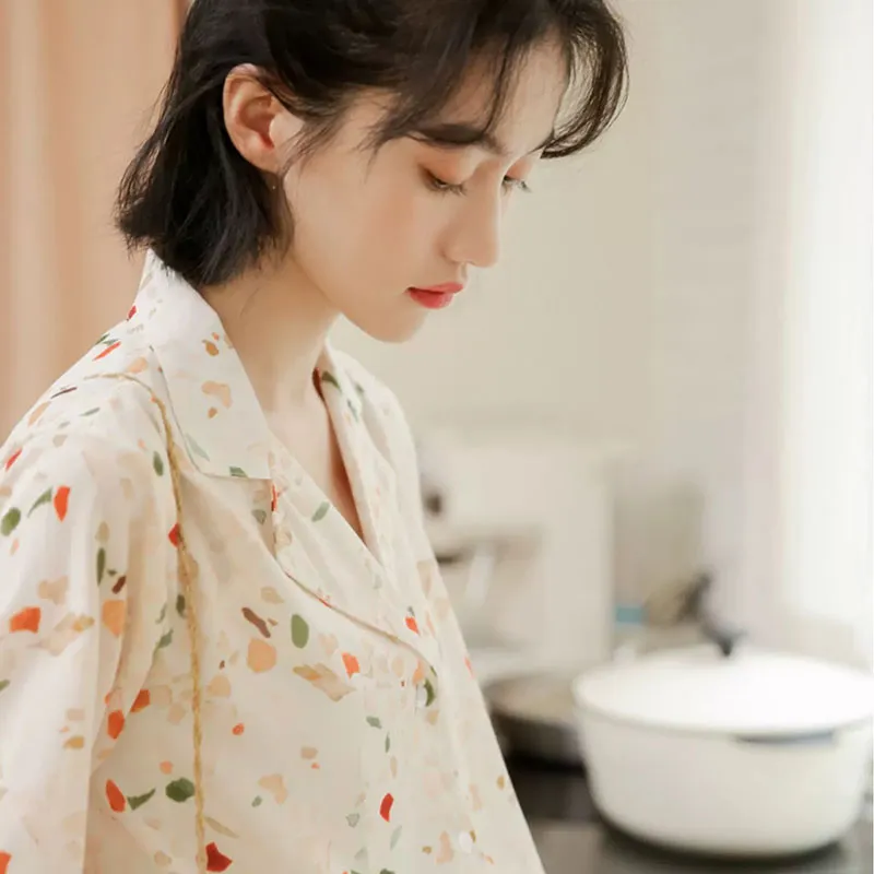 "RETRO SUIT COLLAR CHIFFON PRINT" SHORT-SLEEVED SHIRT K071704