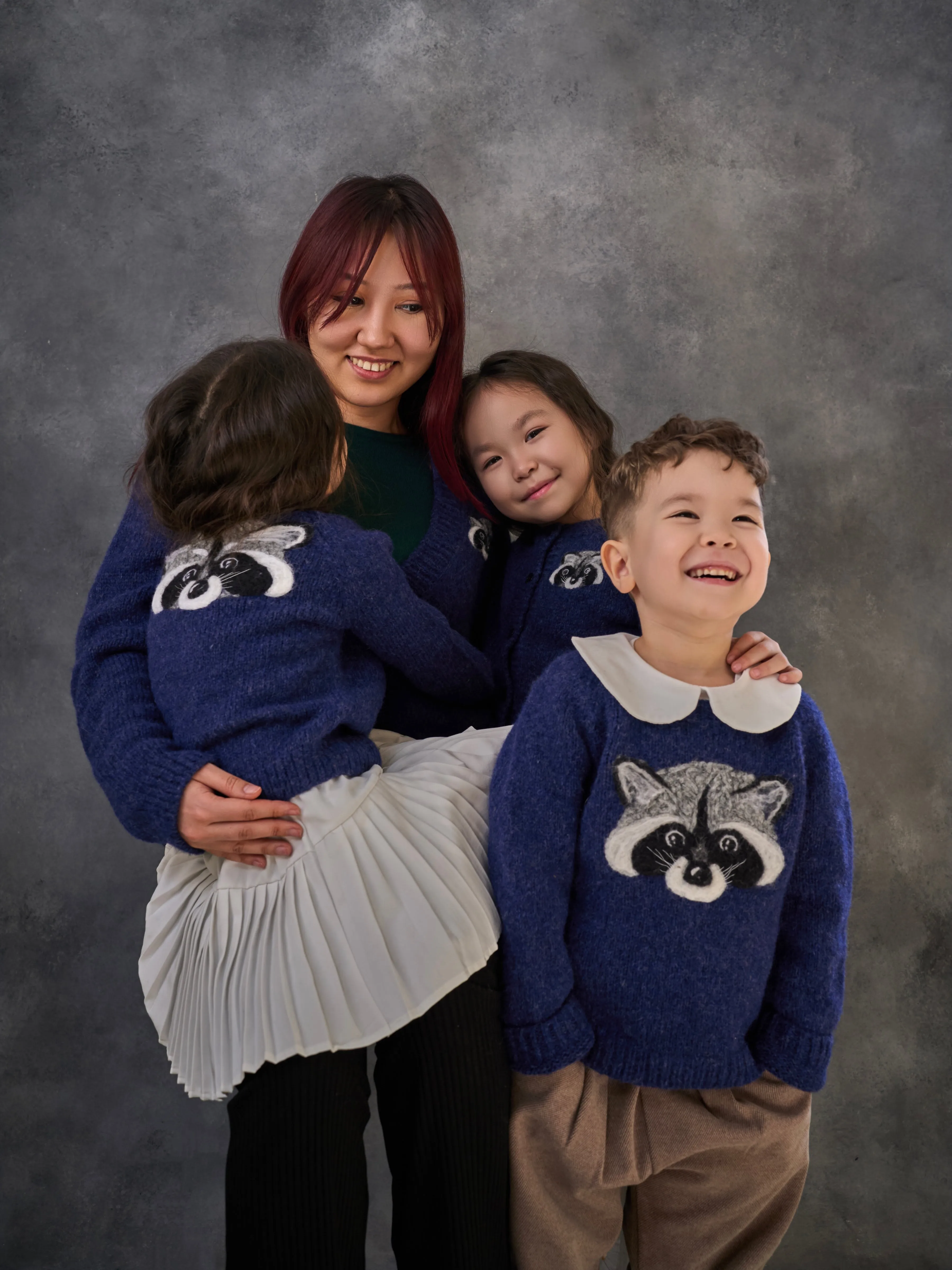 Raccoon jumper | Dark blue
