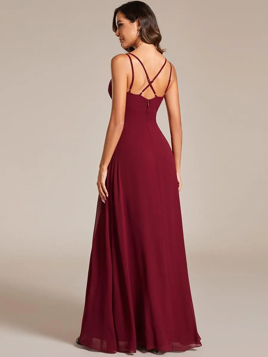 Robe de demoiselle d'honneur en mousseline à col en V avec fente haute