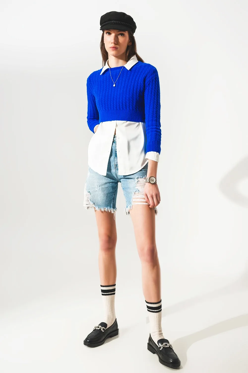Round neck cable knit crop jumper in blue