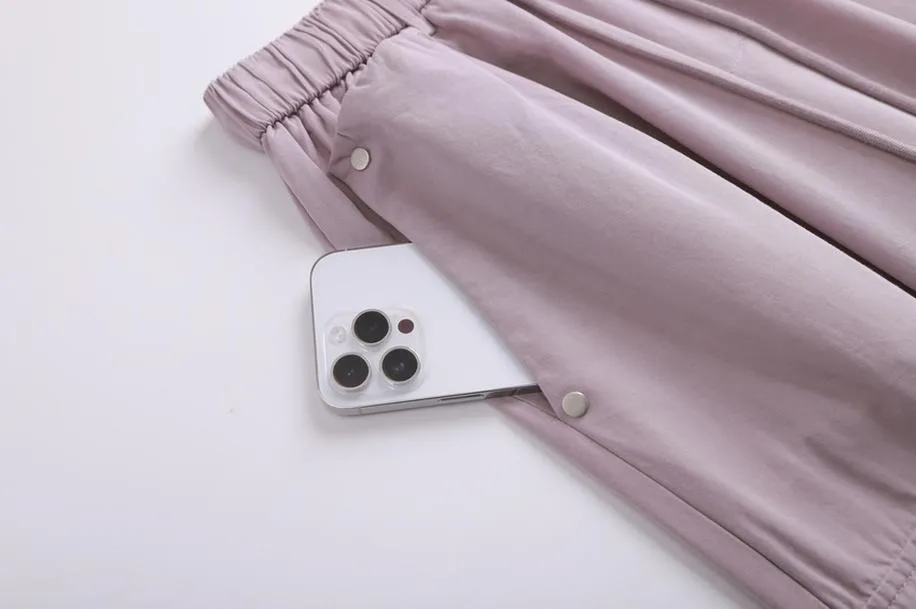 Stylish Solid Wide-Leg Cargo Pant for a Chic High-Street Look