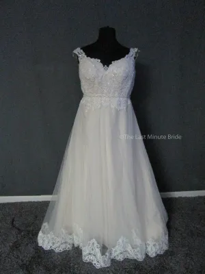 The Last Minute Bride Caroline (In stock sizes)