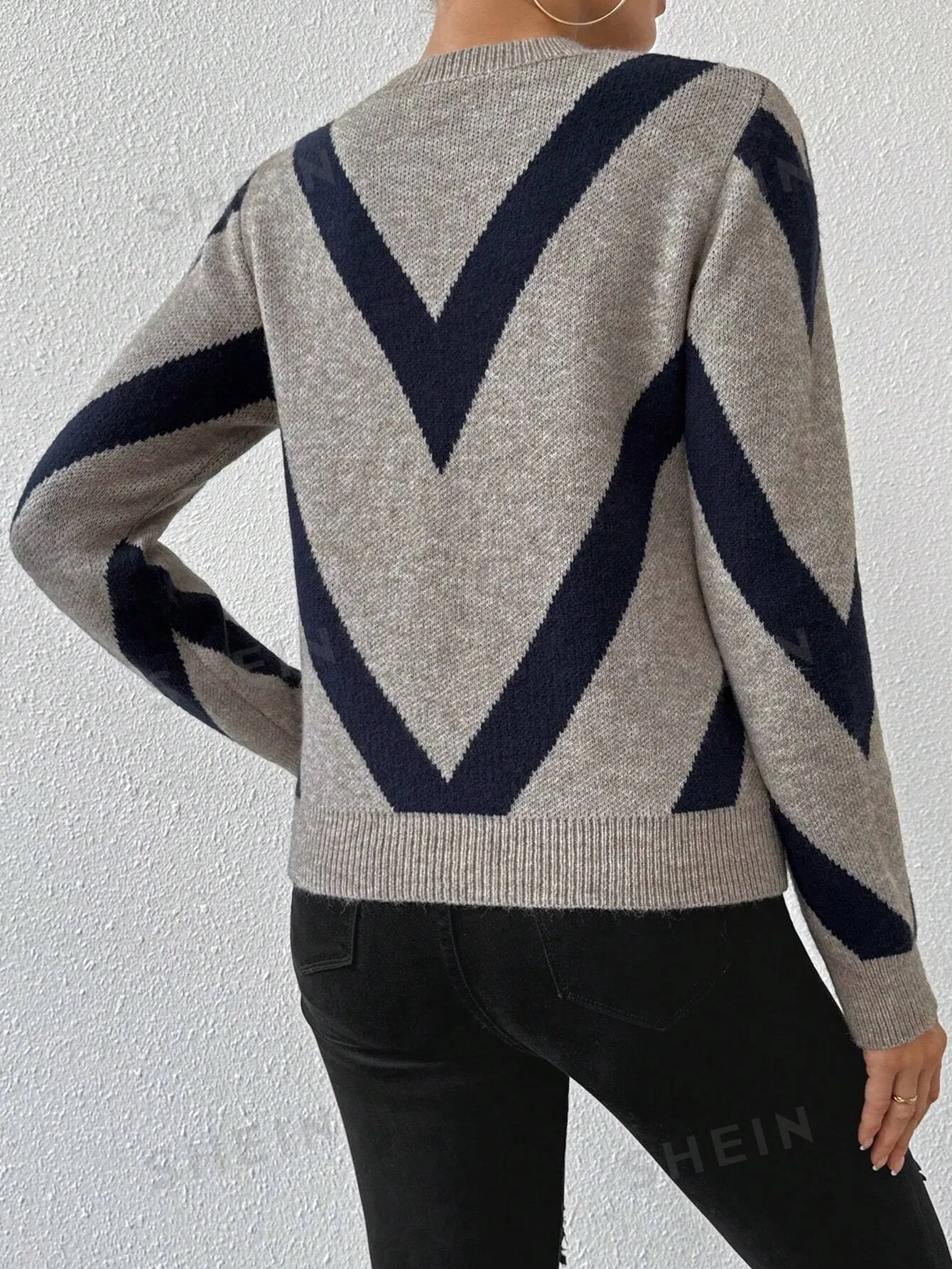 Unity 2024 Autumn Winter New Arrival Geometric Striped Pullover Sweater