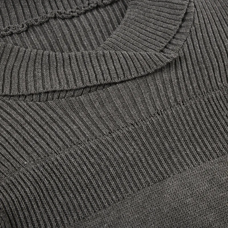 V-neck slim sweater