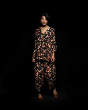 Viam   I   Lack Floral Hand Printed Pants