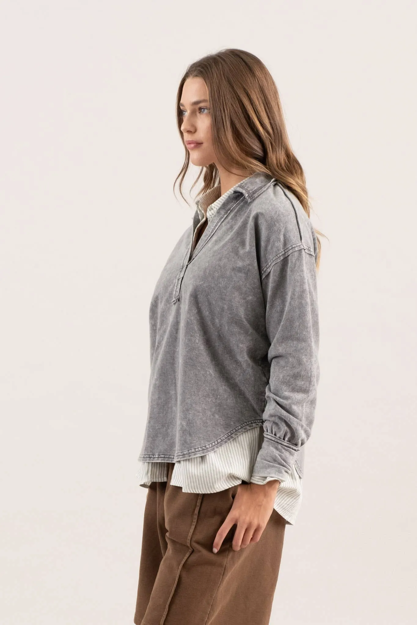 WASHED COLLARED LONG SLEEVE KNIT TOP