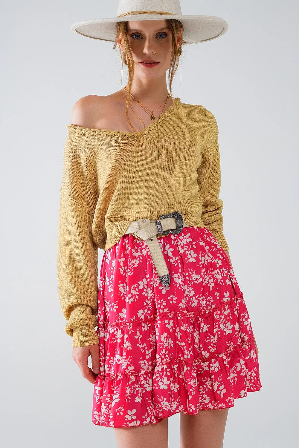 Wide V-neck Light Sweater With Braided Detail In Gold
