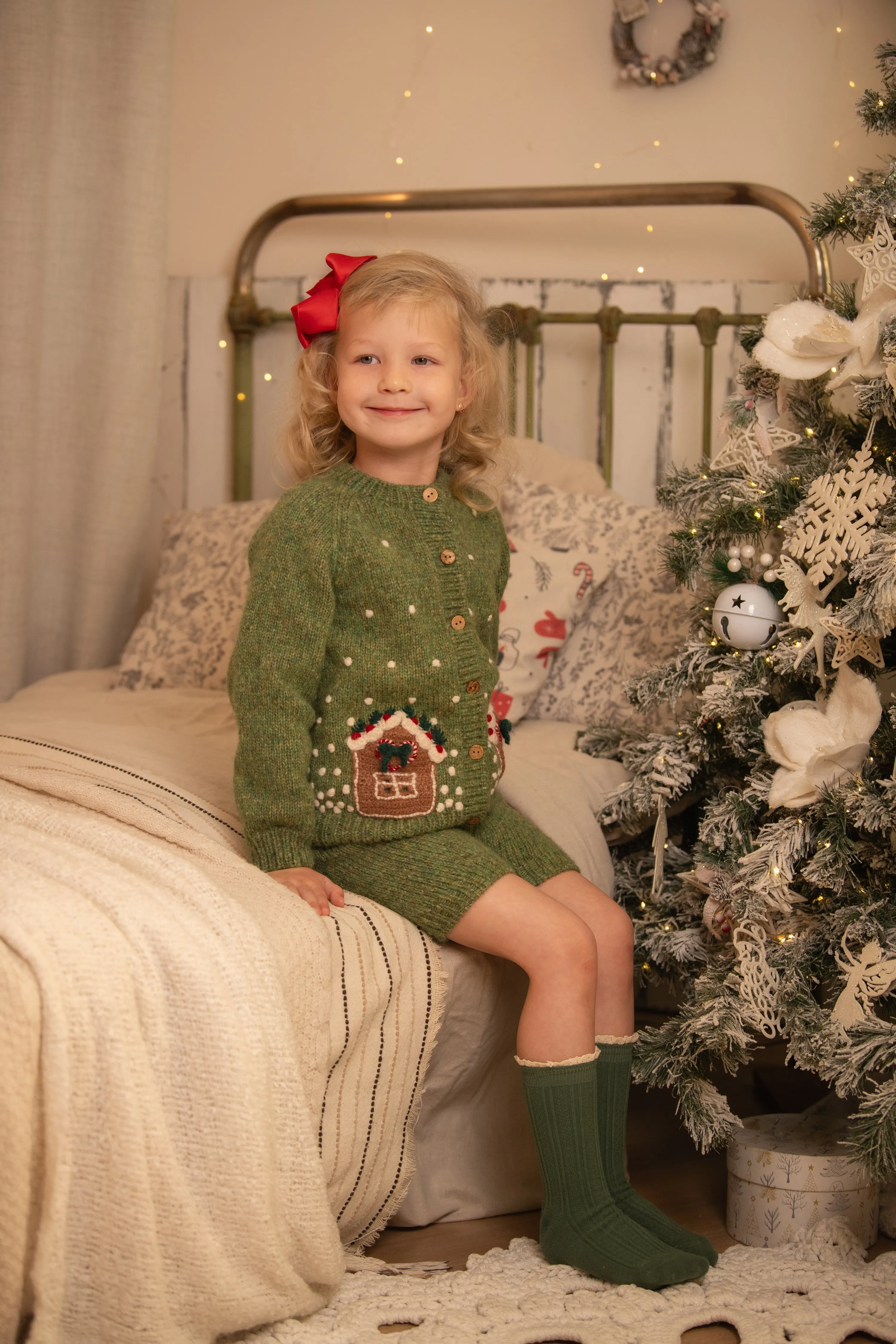 Winter Fairy Tale cardigan | Moss Green