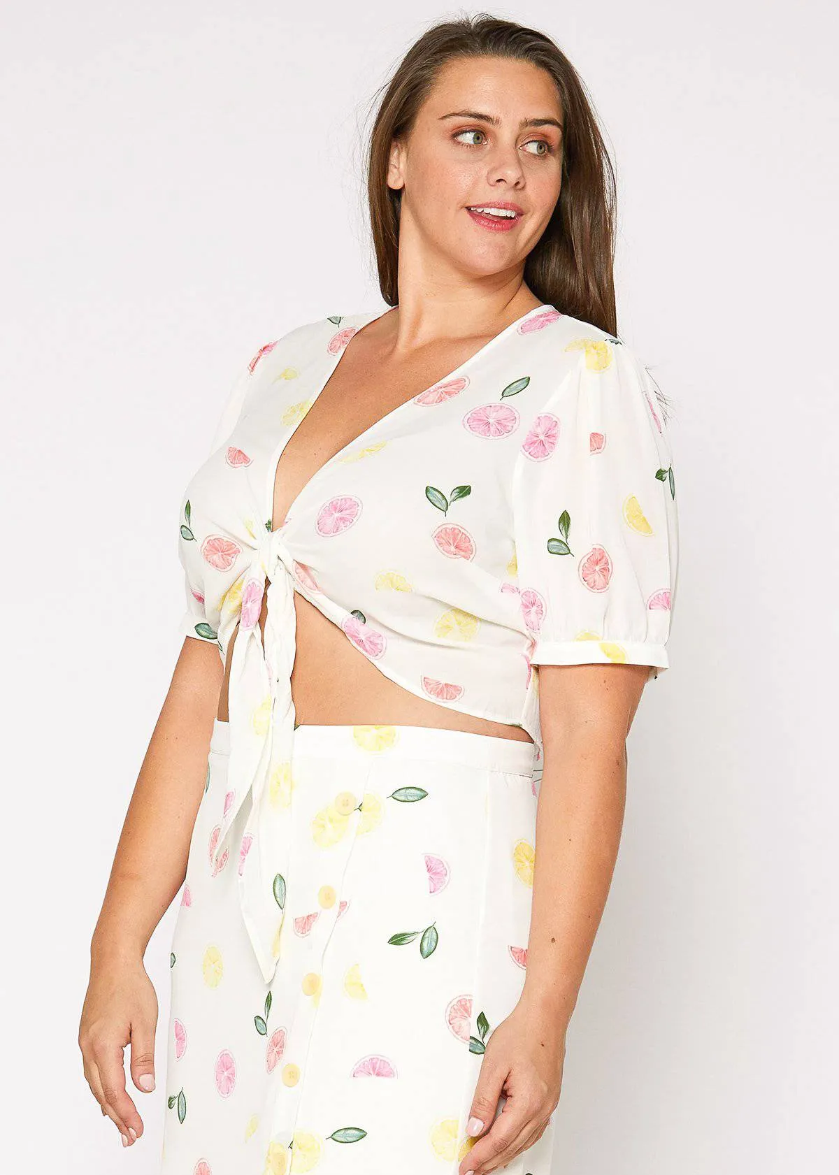 Women's Plus Size Tie Hem Open Front Blouse in Fruit Punch